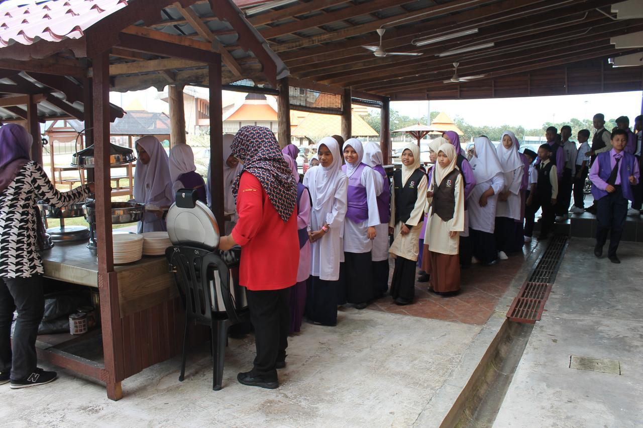 Am Transit Inn, كُوالا تيرينغانو المظهر الخارجي الصورة